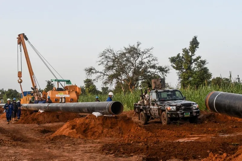 Niger Aumenta Participación en Oleoducto Chino en Medio de Estrategia de Abastecimiento