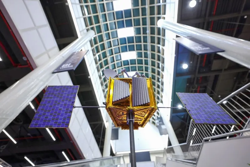 Eutelsat se dispara ante el entusiasmo por la salida a bolsa de SpaceX