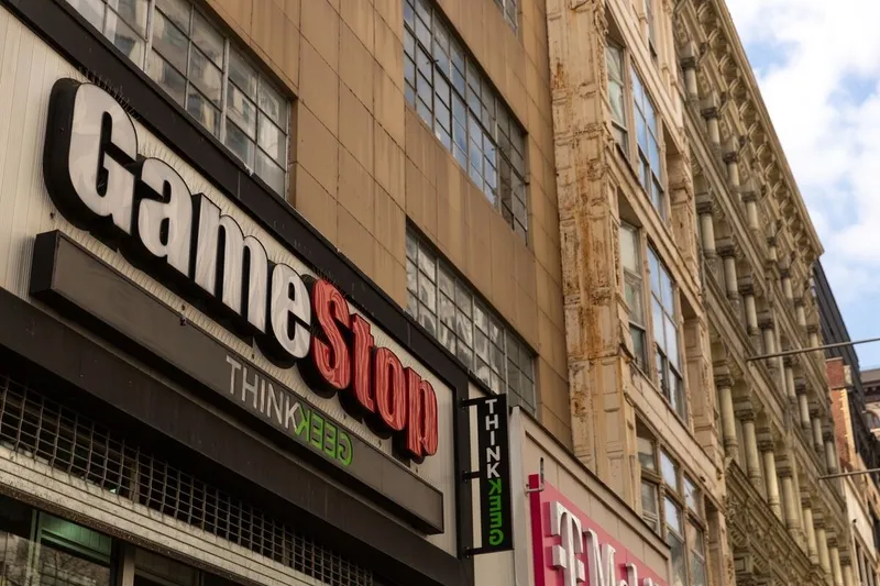 GameStop busca aumentar acciones para comprar eBay