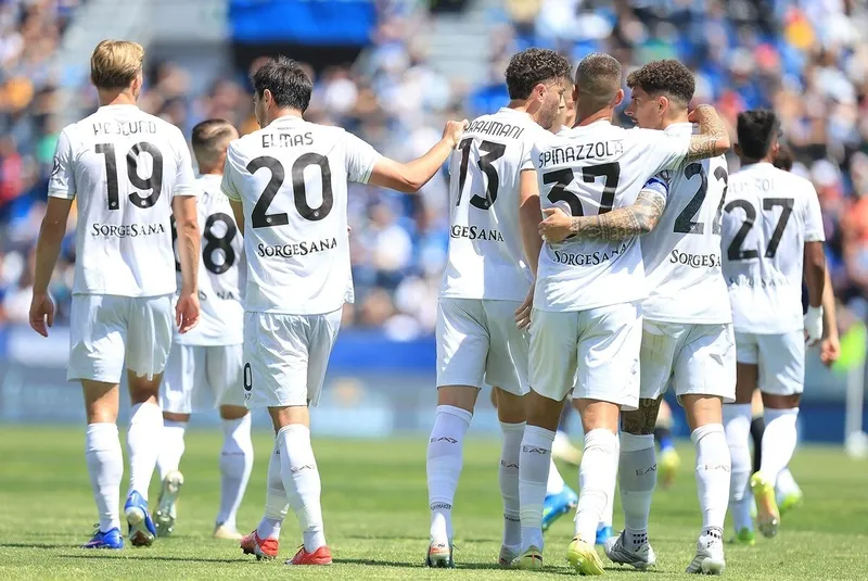 Grupo estadounidense ofrece casi 2.000 millones de euros por el Napoli, según The Athletic