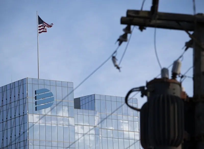 NextEra negocia compra de Dominion por unos 76 dólares por acción