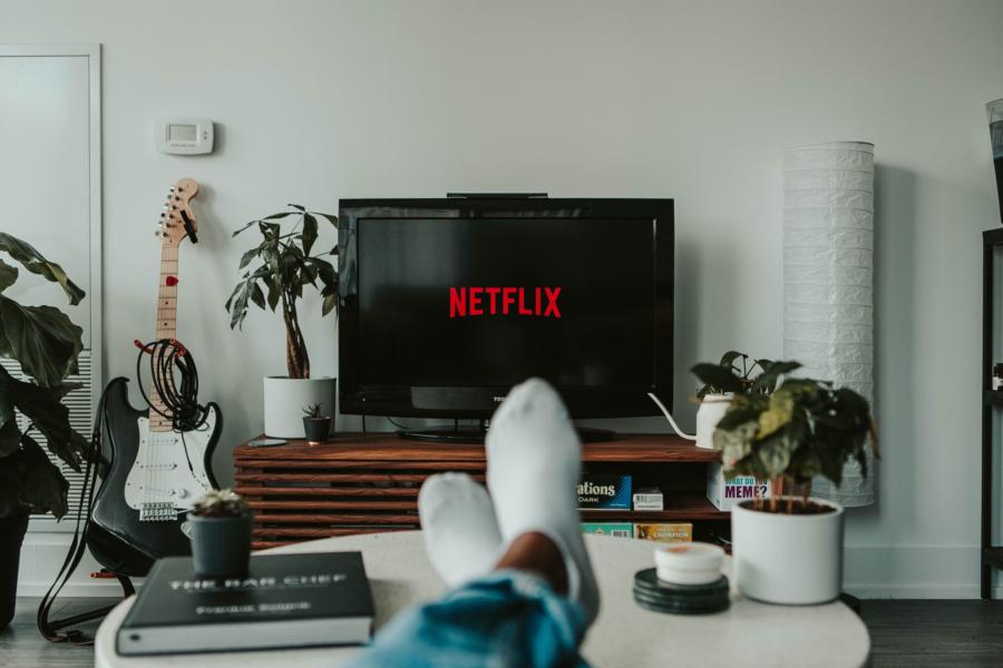Análisis de la caída de $NFLX bajo su media móvil de 200 días: ¿Oportunidad de compra o señal de alarma?