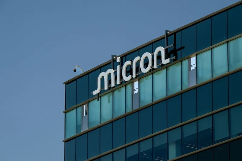 Bank of America eleva objetivo de Micron a $950 (MU)