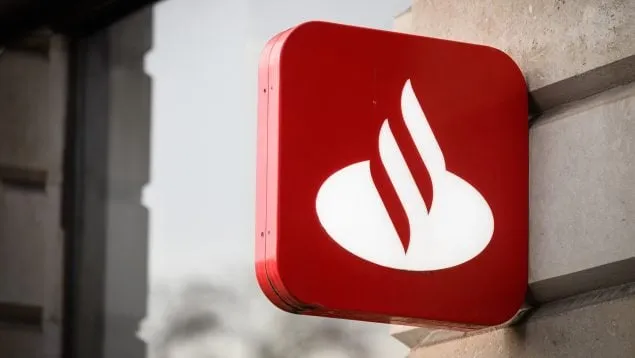 Análisis de $SAN.MC: Su estrategia en vivienda social y el impacto en la inversión