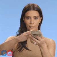 GIF de Kim Kardashian de GQ