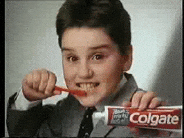 GIF de cepillo Colgate